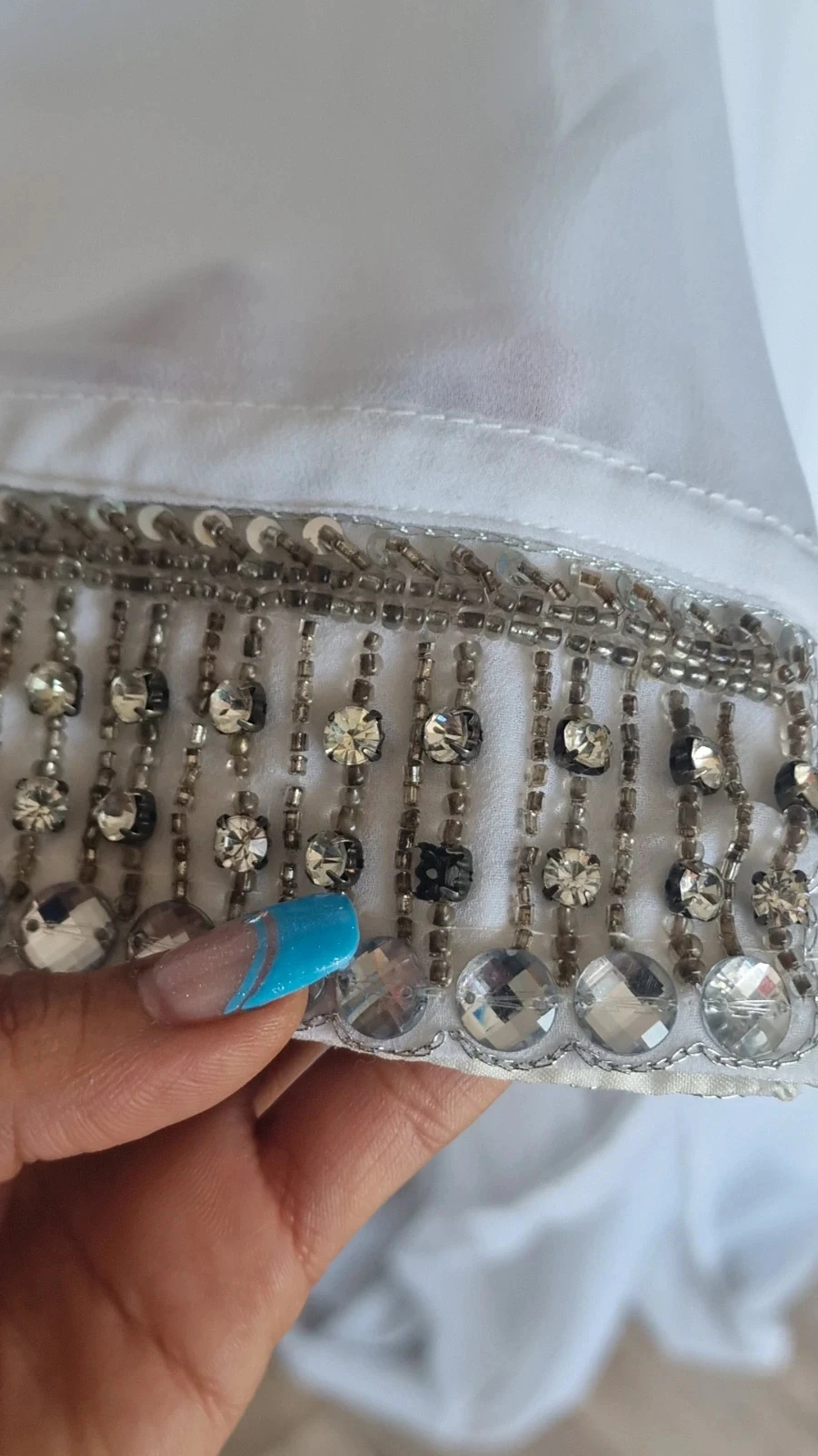 Robe Dubai blanche mariage strass & perles – S/M/L ajustable – portée 1 fois – photo 19